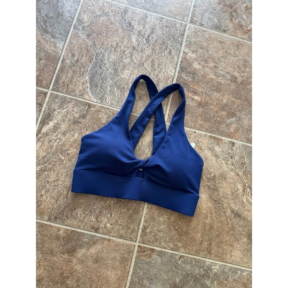 Fabletics Oasis Twist Sports Bra Size XS - Picture 2 of 7